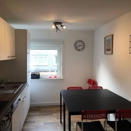 2 - 6 Persoons - - - Centrum *