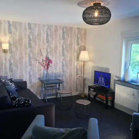 2 - 6 Persoons - - - Centrum Apartment *
